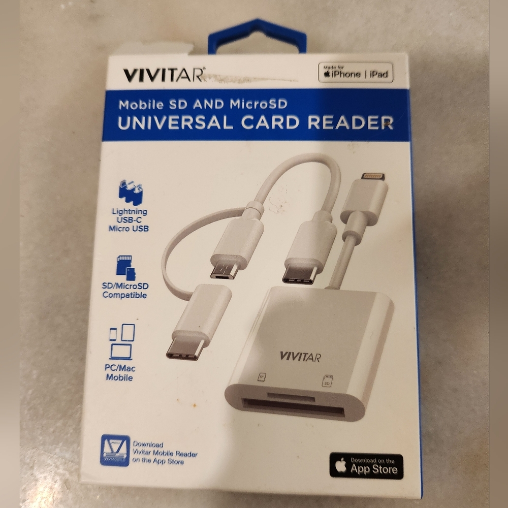 Vivitar Mobile SD And MicroSD Universal Card Reader For iPhone & IPad  NiB